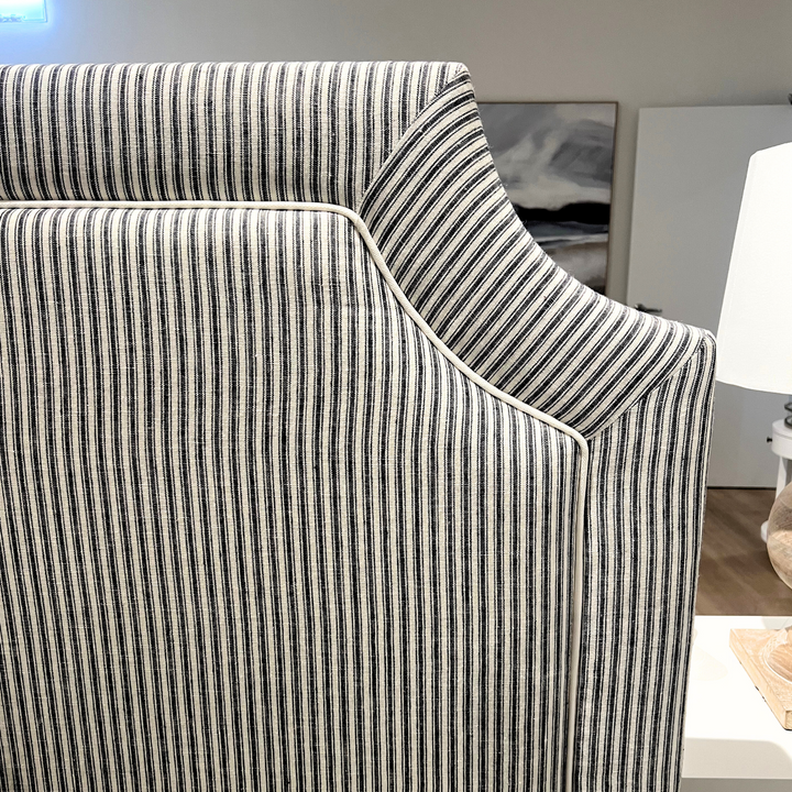 Scarlett Linen Bedhead with white piping Stripe Navy Blue White Piping