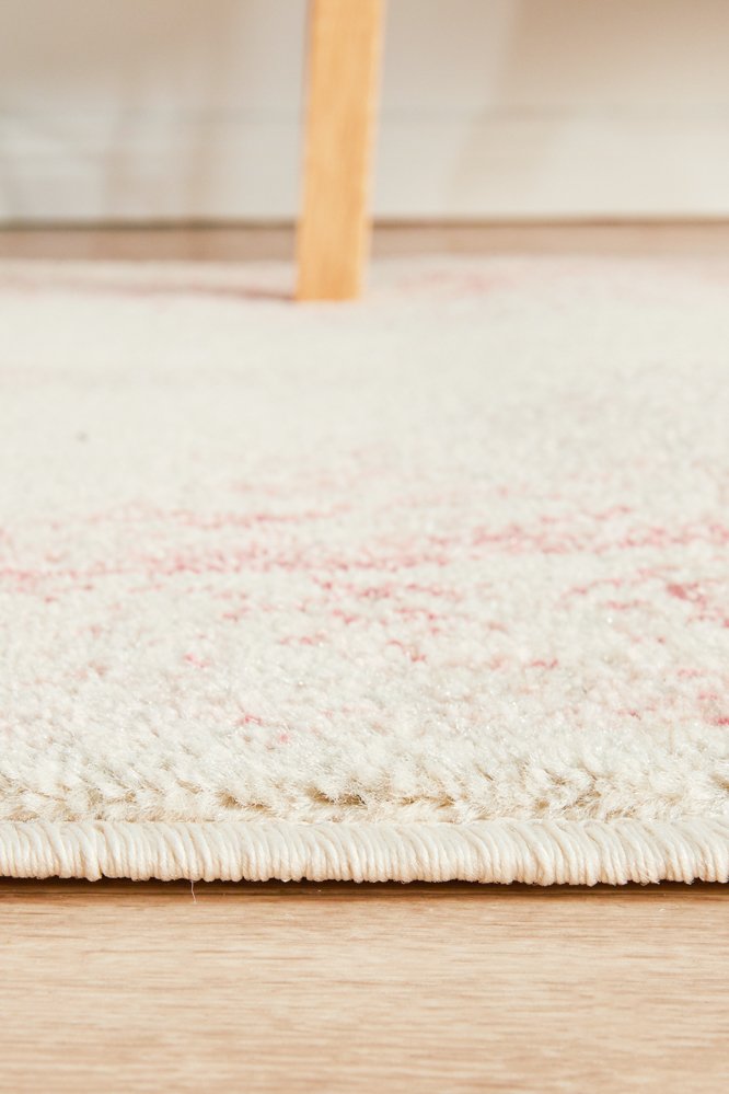 Avalon Rose Runner