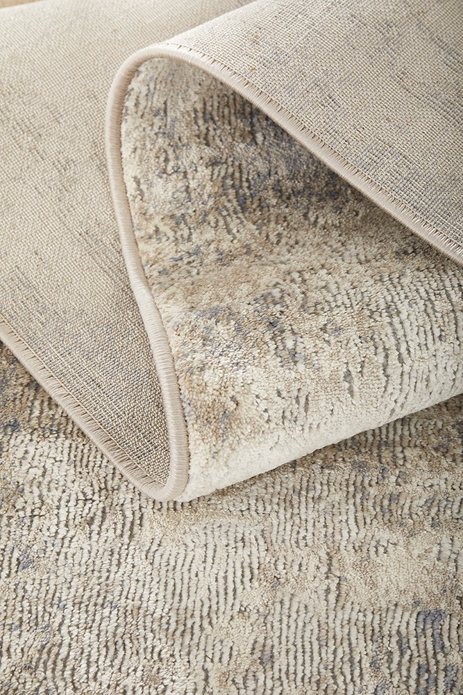 Sky Contemporary Runner