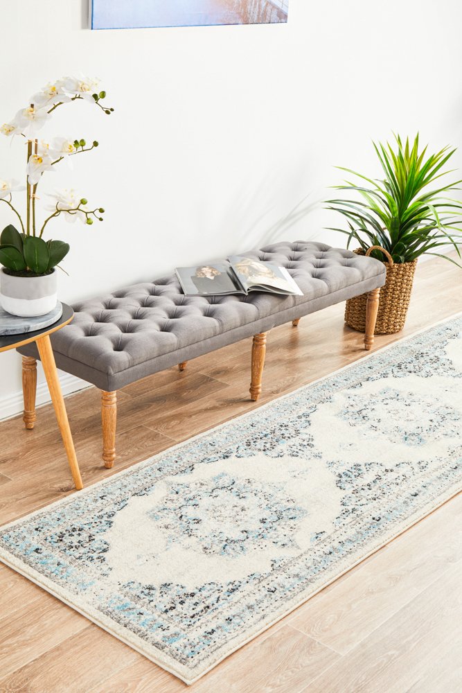 Chelsea White Runner