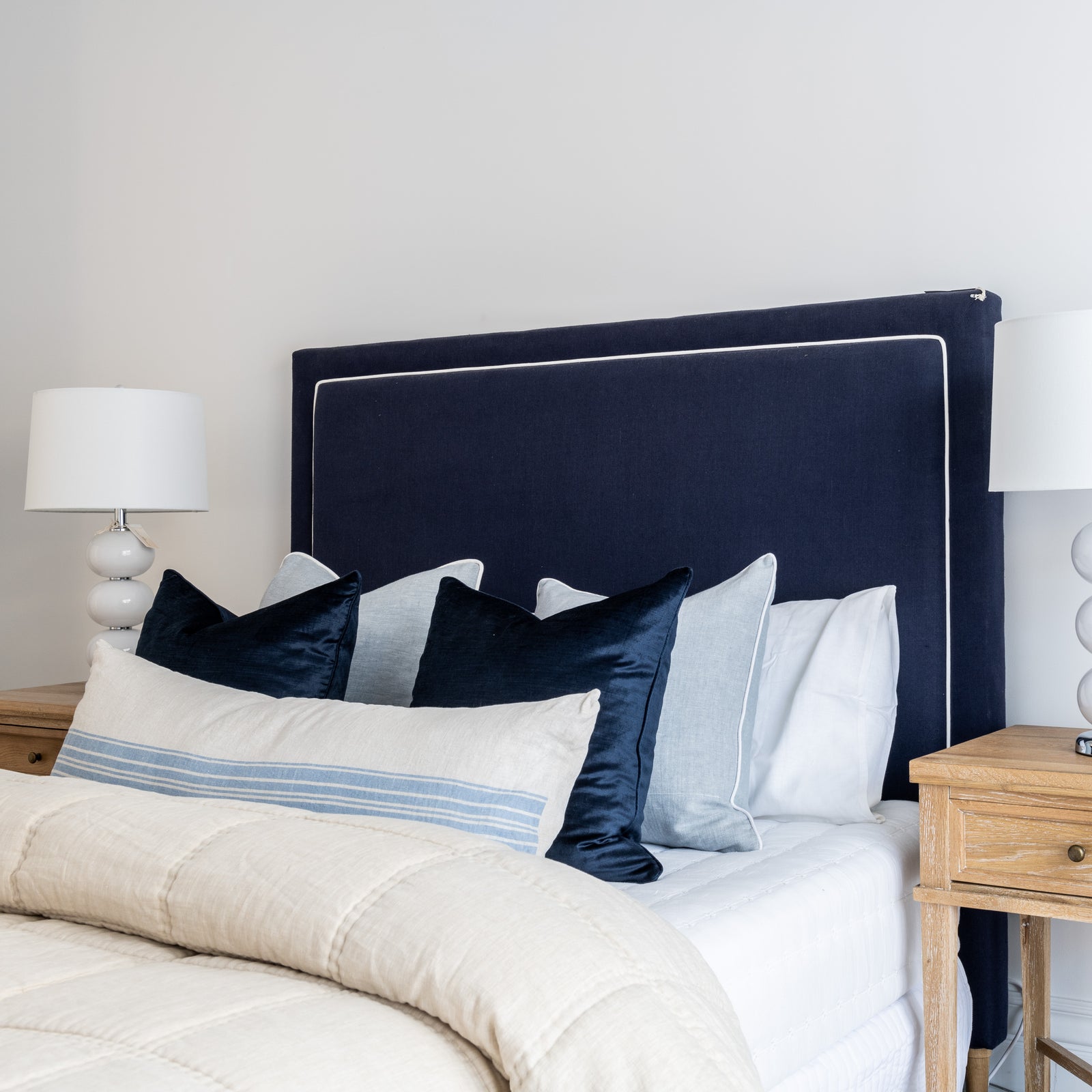 Grace Square Deluxe Bedhead