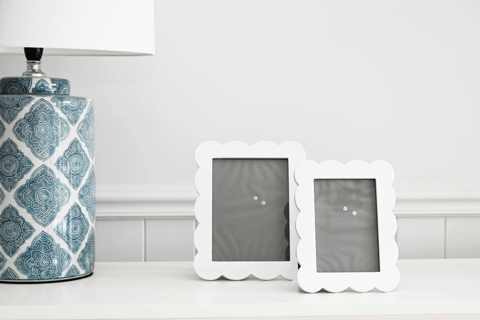 Scallop White Photo Frame- 2 sizes available