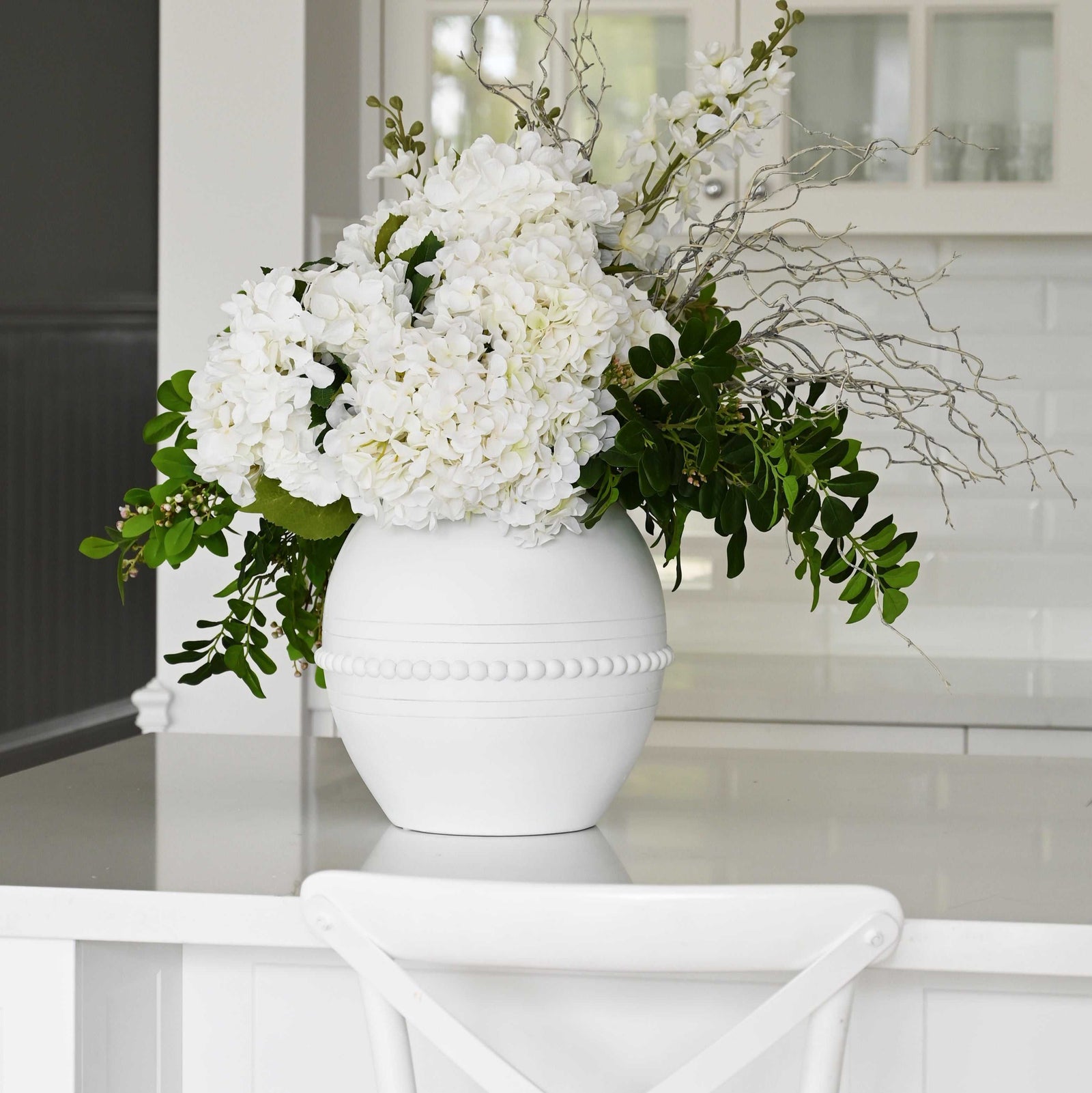 Manor Polyresin Vase