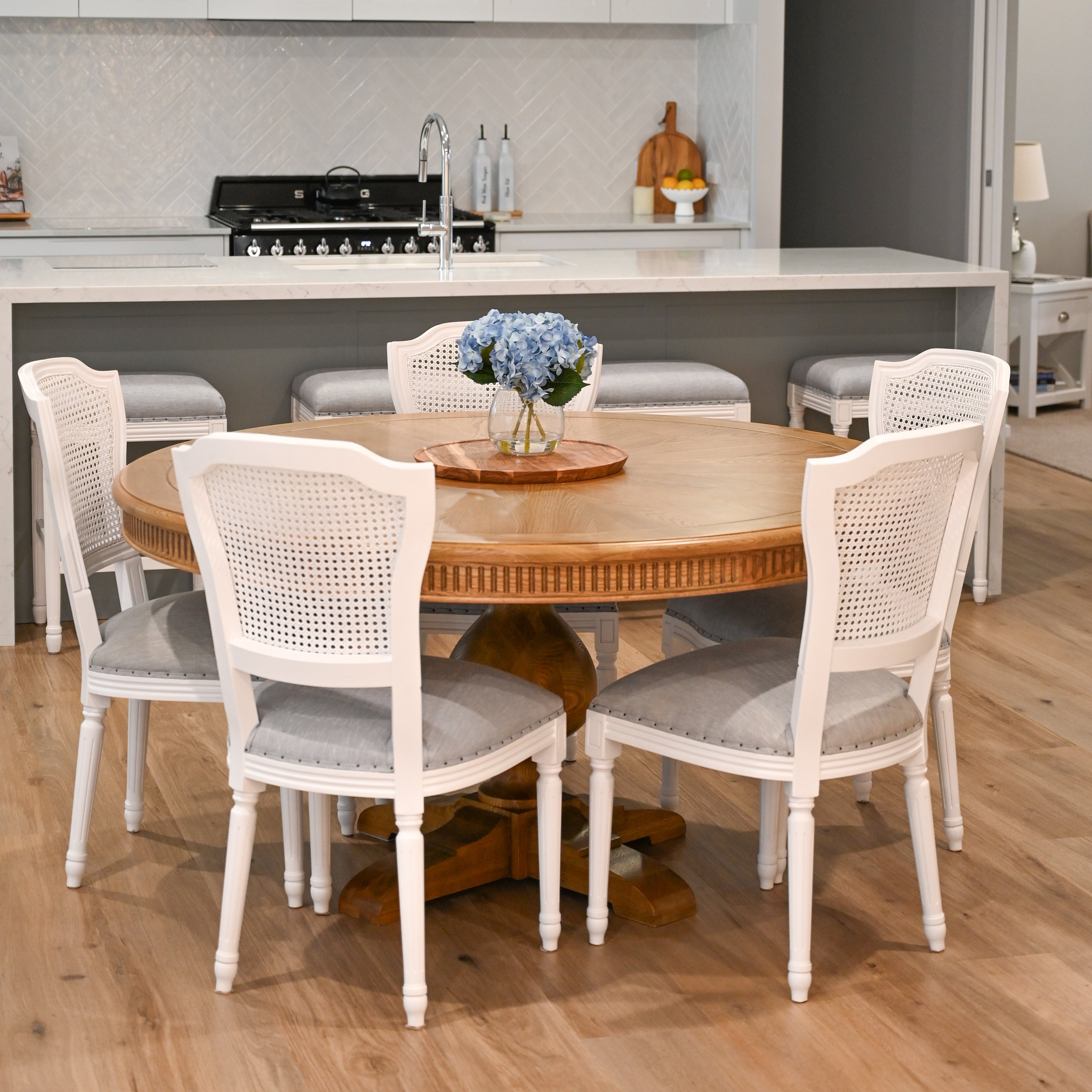 Amelia Round Dining Table