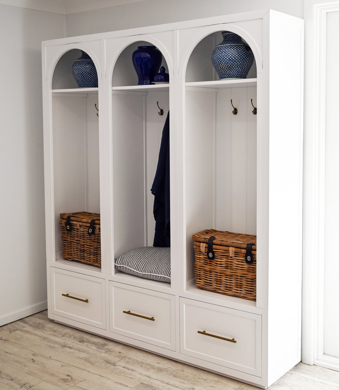 Arch Triple Bay Locker Cabinet