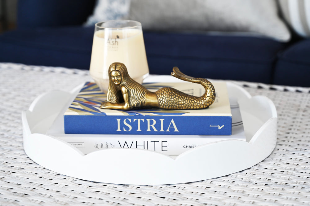 Scallop Round White Lacquer Tray