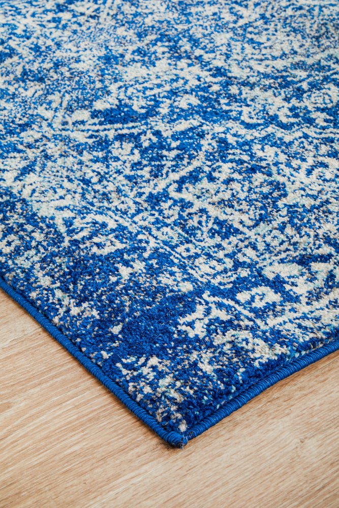 Contrast Navy Transitional Runner