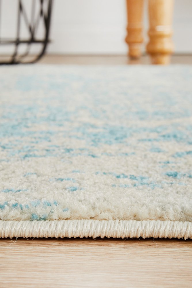 Glacier White Blue Transitional Runner