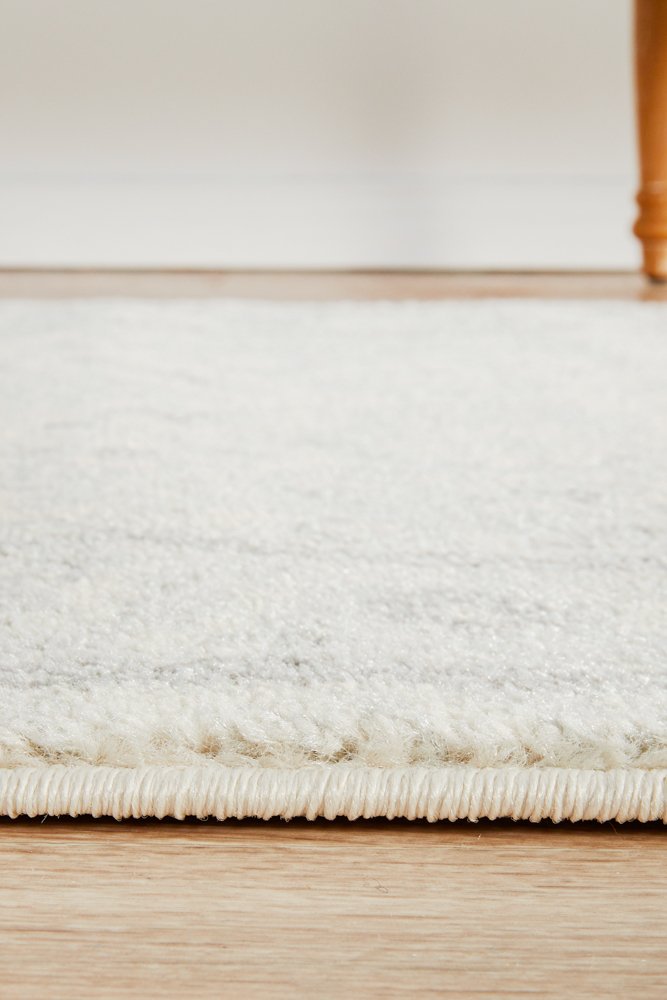 Winter White Transitional Runner