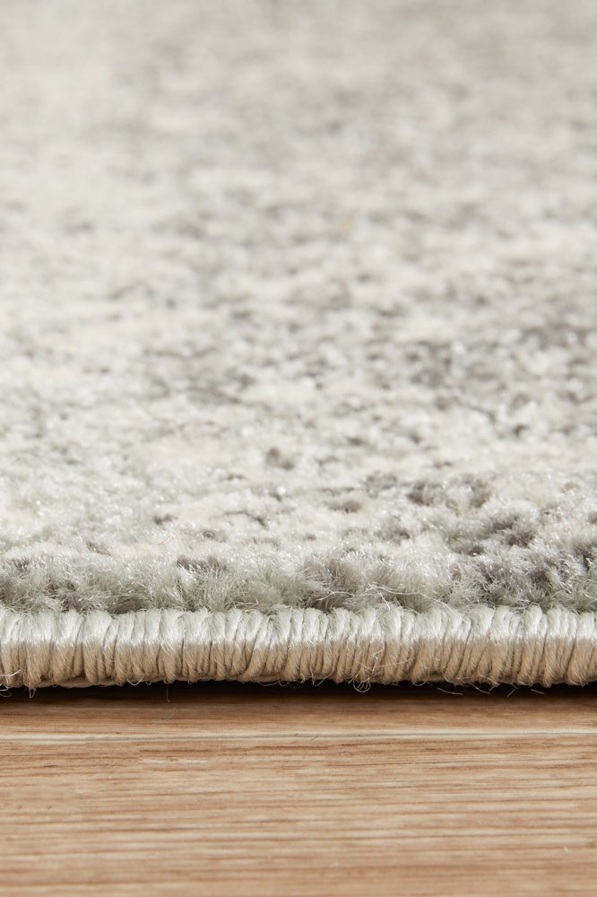 Gwyneth Stunning Transitional Silver Runner