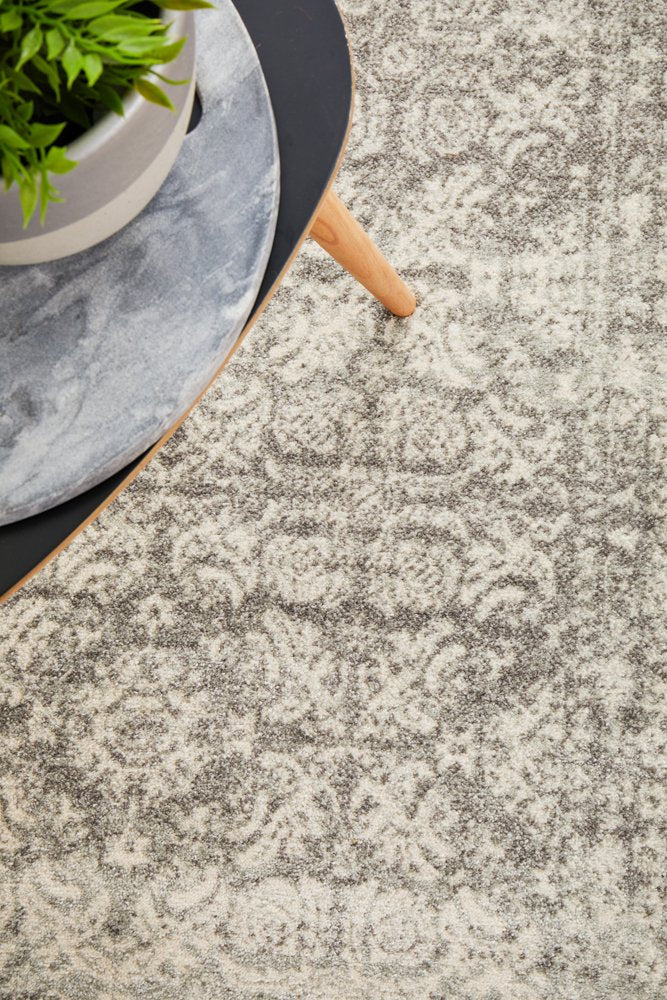 Gwyneth Stunning Transitional Silver Runner