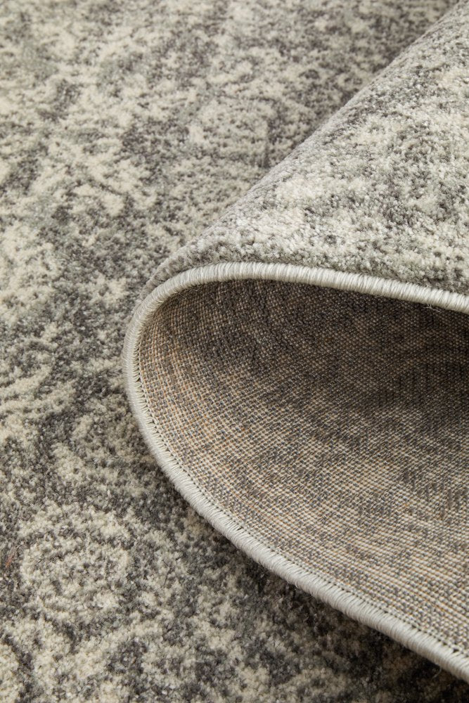 Gwyneth Stunning Transitional Silver Runner