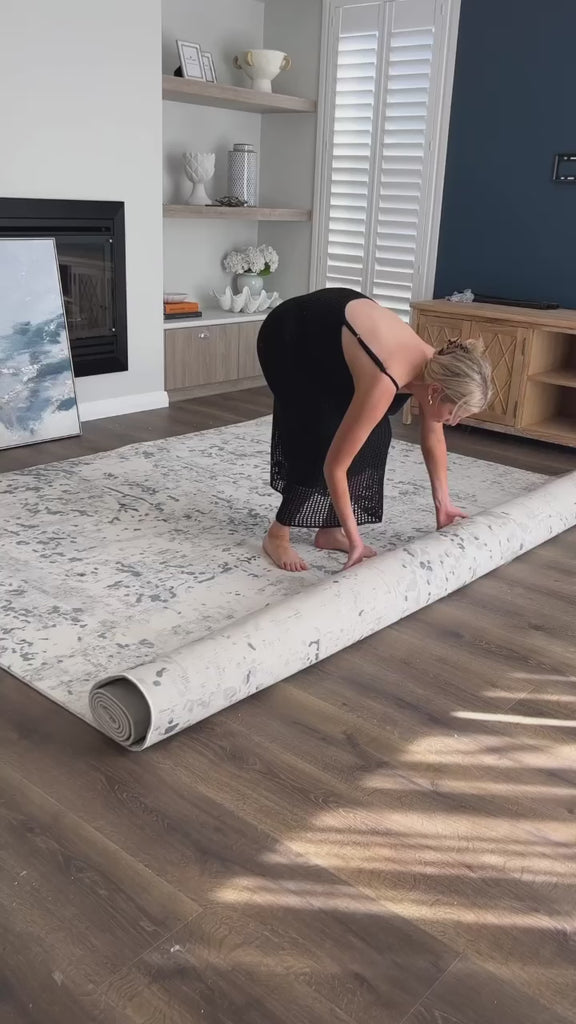 Buy Hamptons Farah Distressed Contemporary Rug White Blue Grey