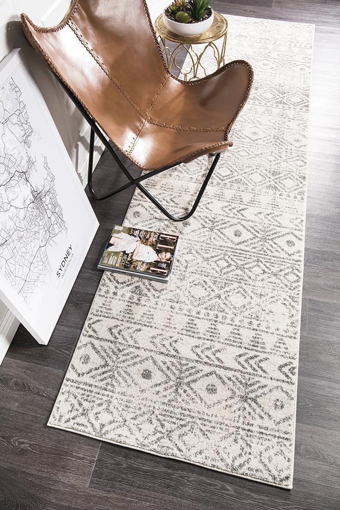 Oasis Ismail White Grey Rustic Runner